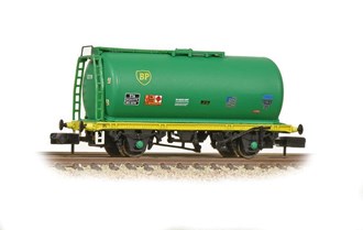 Graham Farish [N] 373-775C 45Tonne glw TTA Tank Wagon 'BP' Green