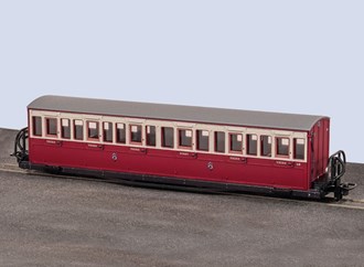 Peco GR-602B OO-9 FR Short Bogie Bowsider Coach No.18 in Red/Cream